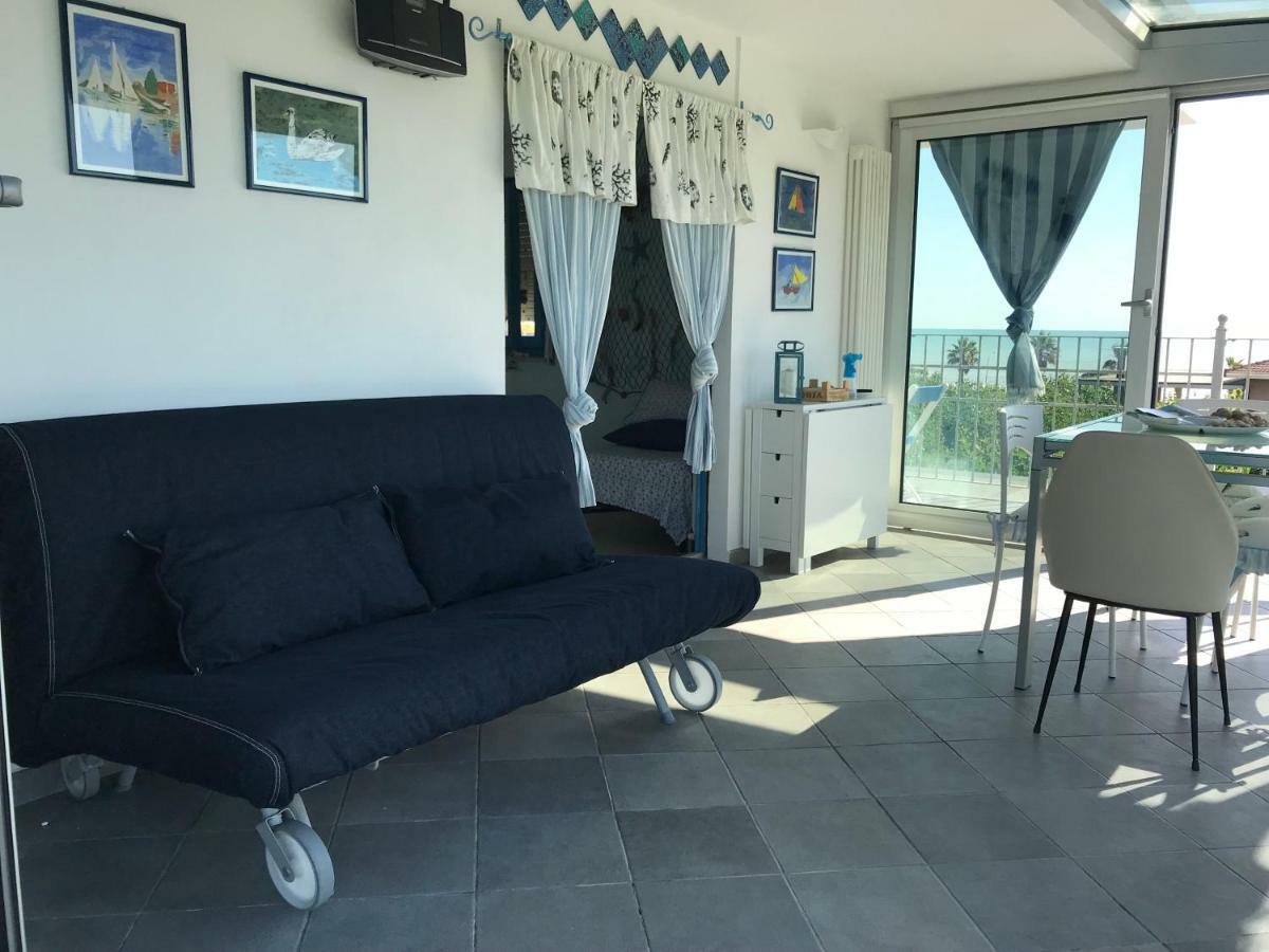 Attico Sul Mare Apartment แฟร์โม ภายนอก รูปภาพ